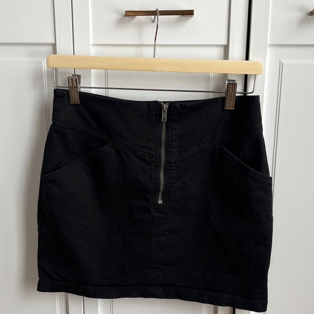 2000´s Black low rise mini skirt